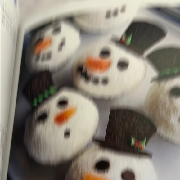 What's New, Cupcake Cook Book - Picture 14 of 16